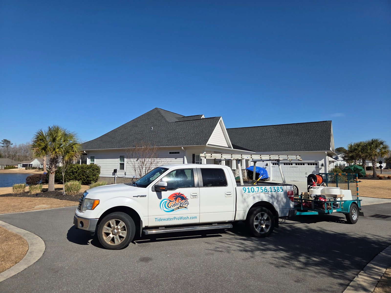 house washing in compass pointe 127